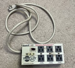 Tripp Lite Isotel Ultra 6 Surge Suppressor 6-Outlet 120v Working Condition