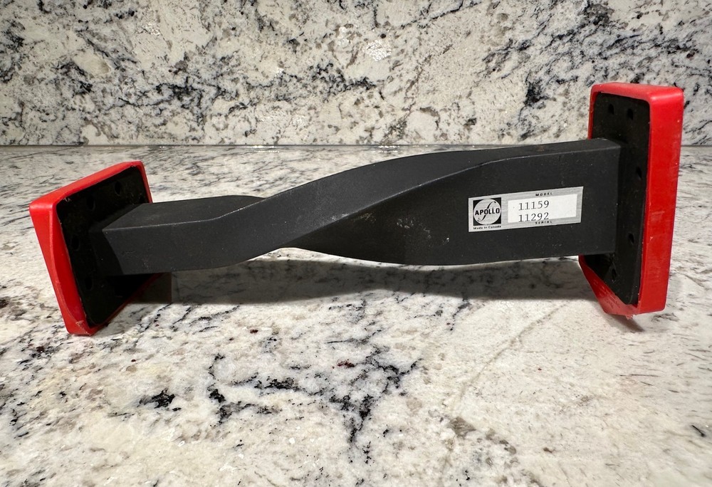 APOLLO Model 11159 Vintage Rigid Twist Waveguide Black w/Red Caps Canada Made