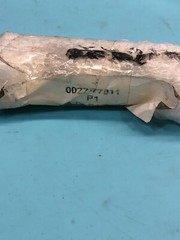 2 AMAT 0022-77011 INSULATOR CAP, BRACKET, 190137