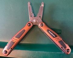 Southwire Stainless Steel Electrician’s Multi-Tool Pliers with Sheath | EUC