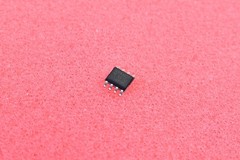 49 Vishay / Siliconix Analog Switch IC SMD/SMT DG9431DY 1 Channel 30 Ohms