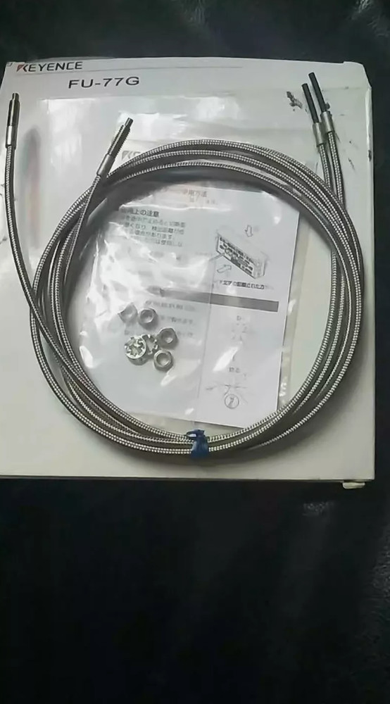 qty1 FU-77G high-precision fiber optic sensor FU77G