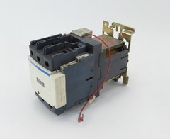 Telemecanique Schneider Electric LC1-D80 LP1-D8011 Contactor 3P 125A LA4