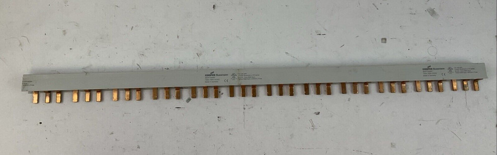 COOPER BUSSMANN BB3P100M57 25 INCHES 100A 600V FUSE BUSBAR CH SERIES