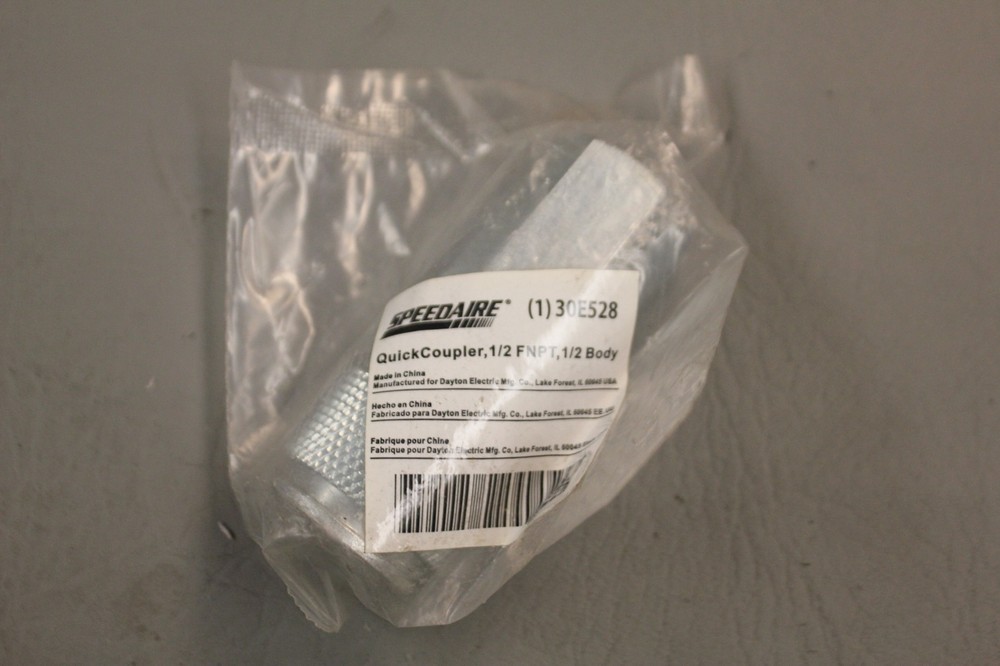 NEW SPEEDAIRE QUICK COUPLER 1/2 FNPT 1/2 BODY 30E528