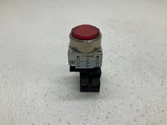 Siemens 3SB3400-0C Red Momentary Push Button 3SB3400-1PB (TSC)
