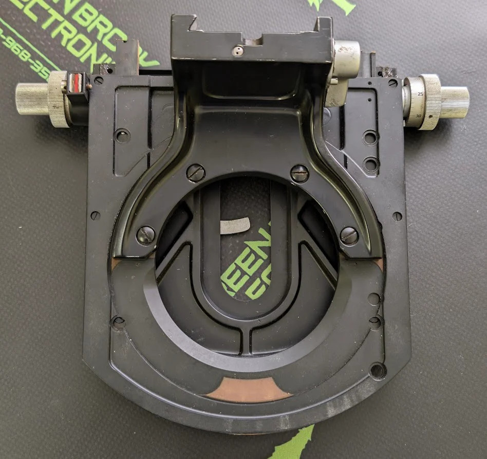 4240057 – CARL ZEISS – X-Y 5.5″ STAGE – USED