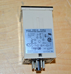 Omron ~ E5C4-R40J ~ Analog Fahrenheit Temperature Controller ~ (B2)