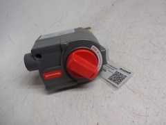 Honeywell Vbn2bkpa2000 Mvn643a0000 Control Valve Vbn2b010.10pa+mvn643a0000 3/4″