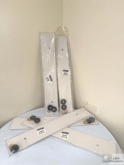 LOT OF 5 0040840000 NEWTON FLOOR ANGLE INSULATOR PLATE -OVERHEAD SUPPORTED RACK