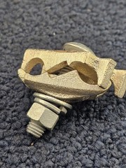 Burndy GC2929CT: 2/0 AWG to 250 KCMIL Str, Cable Tray Grounding Clamp