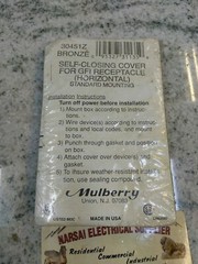 Mulberry 30451Z Self-Closing Cover GFI RECEPTACLE DECO Wet Weatherproof( 8B3