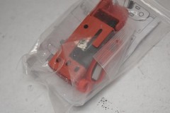 Master Lock Grip Tight Circuit Breaker Lockout 491B 493B Lot Of 2 Red Toggle