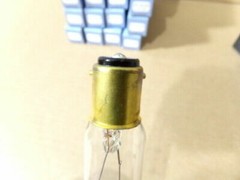 One EIKO 20T6-1/2DC-130V 20W BAYONET STYLE NOS REPLACEMENT BULBS
