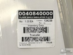 LOT OF 5 0040840000 NEWTON FLOOR ANGLE INSULATOR PLATE -OVERHEAD SUPPORTED RACK