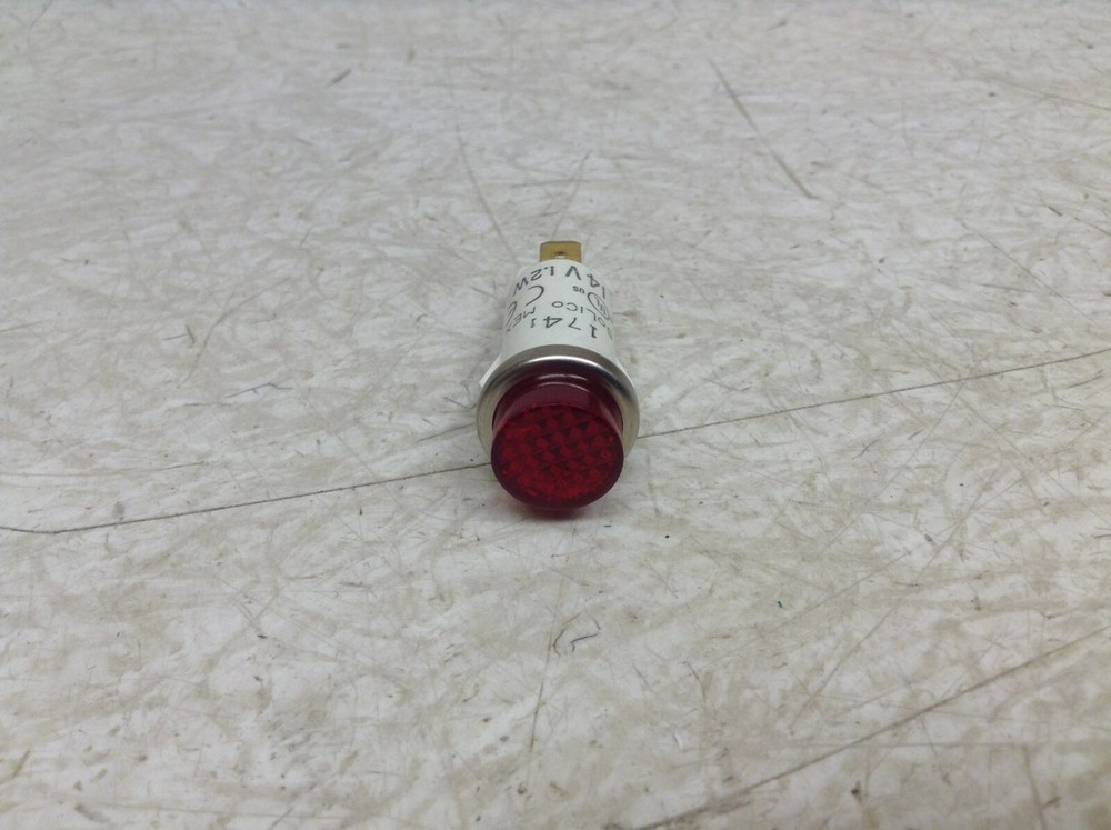 Solico 3035-3-11-38310 Red 14 V 1.2 W Round Indicator Lamp 1/2″ Oil New (TSC)