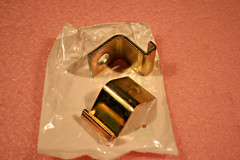 New B-Line SB-2114A Yellow Zinc Runway Hold-Down Clamp Kit 1 1/2″ (2 Clamps)