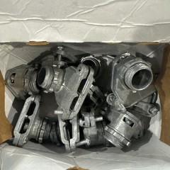 QTY. 20 Arlington 84690 3/8″ 90 Degree Duplex Connectors For FLEX/BX/MC, DIECAST