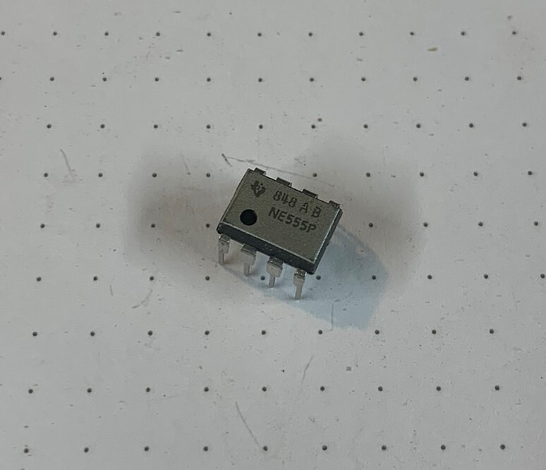 Texas Instruments NE555P IC Precision Timer, 5 Each