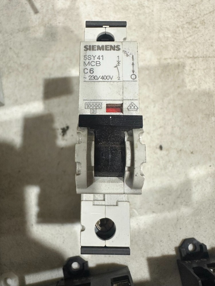 SIEMENS 5SY41 MCB C6 1-POLE CIRCUIT BREAKER B24