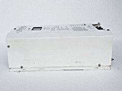 NEWMAR PHASE THREE PT-24-20U Three Stage Smart Charger 24 VDC/ 20 A Marine Grade