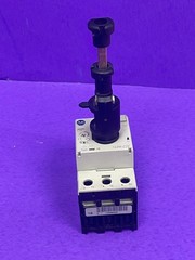 Allen-Bradley 140M-C2E-B40 Ser A Motor Protector, 2.5-4A w/ Extension Shaft