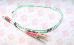 CABLES TO GO 33045 / 33045 (NEW IN BOX)