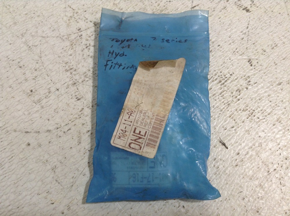 ONE M04-11-A0 Fitting N01-17-F16 New
