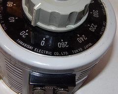 YAMABISHI ELECTRIC VOLT SLIDER/VARIABLE TRANSFORMER/VARIAC! TYPE S-260-3 260V/3A