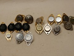 Large Lot of Various Transistors TR375 ECG180 and More Total 17