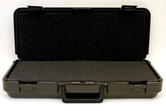 613 – PLATT LUGGAGE – BLOW MOLDED CASE – Exterior Dimensions (L x W x D): 17″ x