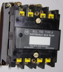 NEW ALLEN-BRADLEY 700-R040A1 INDUSTRIAL RELAY! NEMA SEALED SWITCH! 110-120V