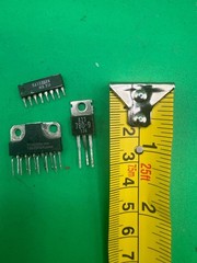 Lot of Assorted IC Chips Transistors Toshiba TA8879N ST TCE2ACK RE