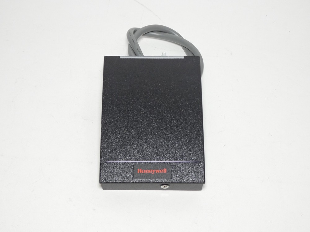 Honeywell OM41BHOND OmniClass 2.0 Multi-Technology Wall Switch Reader
