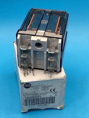 Allen Bradley 700-HB32A1 Relay Ser E New Open Box
