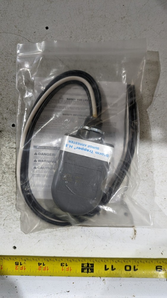COOPER POWER S235-16-1 STORM TRAPPER SURGE ARRESTER