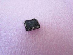 AT27C256R-12KC ATMEL 256K, 32K x 8 Ceramic Gold Window 32pin JLCC EPROM IC CPU 1