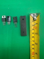 Lot of Assorted IC Chips Transistors Toshiba TA8879N ST TCE2ACK RE