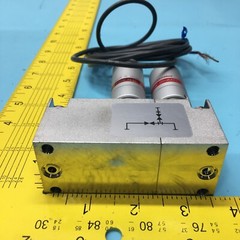 Fujikin 076307 Type N.C. O.P. 0.39~0.59MPa W/ Fujikin 316 L-P Assembly, 171569