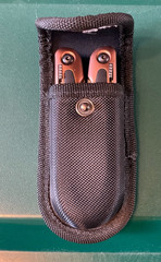 Southwire Stainless Steel Electrician’s Multi-Tool Pliers with Sheath | EUC