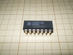 CD4011BE MC14011BCP 4011B CMOS Quad 2-Input NAND Gate