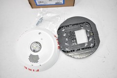 System Sensor PC2WL-LED Horn Strobe Fire Alarm 2-Wire Indoor Clear Lens Ceiling