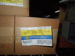 Sq D PIN-100-FA 100A 3ph 4W 480V Circuit Breaker Bus Plug Enclosure Only Surplus