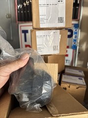 Raychem TE ELB-35-600-AL-IP+CAP T-Body Elbow Connector ELB Insulating Plug AL