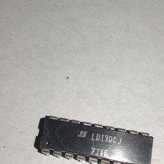 Vintage Siliconix LD130CJ 3 Digit A/D Conv IC/NOS/18 Pin DIP/NSN 5962014358042