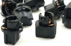 Lot of 30 CEC Replacement Sockets For T1-1/2 Twist Lock Wedge Base Lamp Sockets