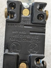 Eaton Arrow Hart AH1203FGY 3-Way Toggle Switch 15A 120/277V Industrial