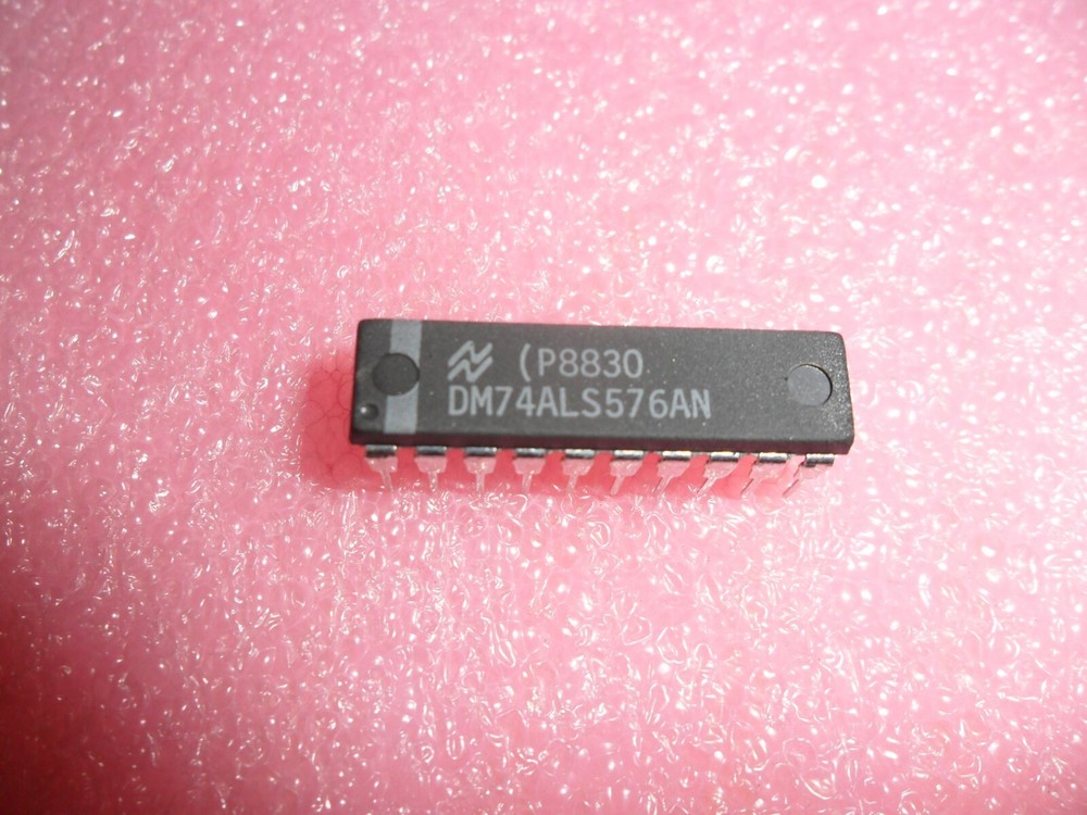 DM74ALS576AN IC D-LATCH 8 BIT IC 20 PIN DIP NATIONAL (LOT OF 4)
