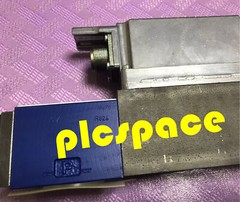 Rexroth 0811404351 4WRPEH6C4B12L-2X/G24K0/F1M valve Express DHL or FedEx