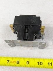 Arrow Hart ACC233UMM30 3-Pole Definite Purpose Contactor 30A 600V 208/240V Coil